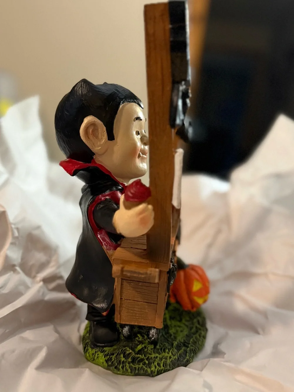 Halloween Vampire 'Blood Smoothies' Figurine – Black & Red Holiday Decor